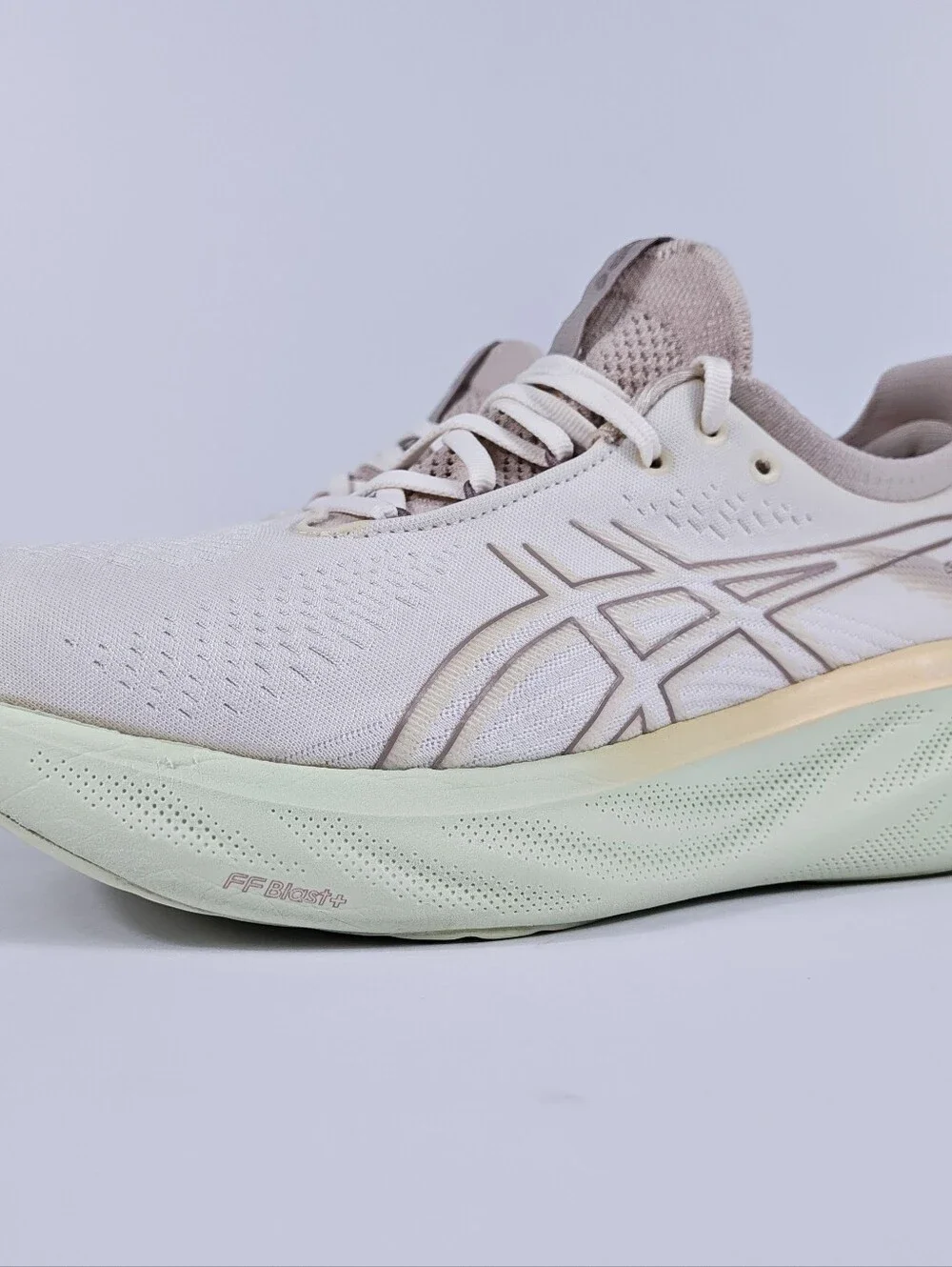 Asics Gel Nimbus 25 Womens 9.5 Neutral Max Cushion Road Running Shoes White